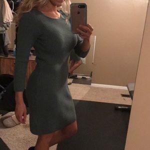 Gap Med. sweater dress crew neck